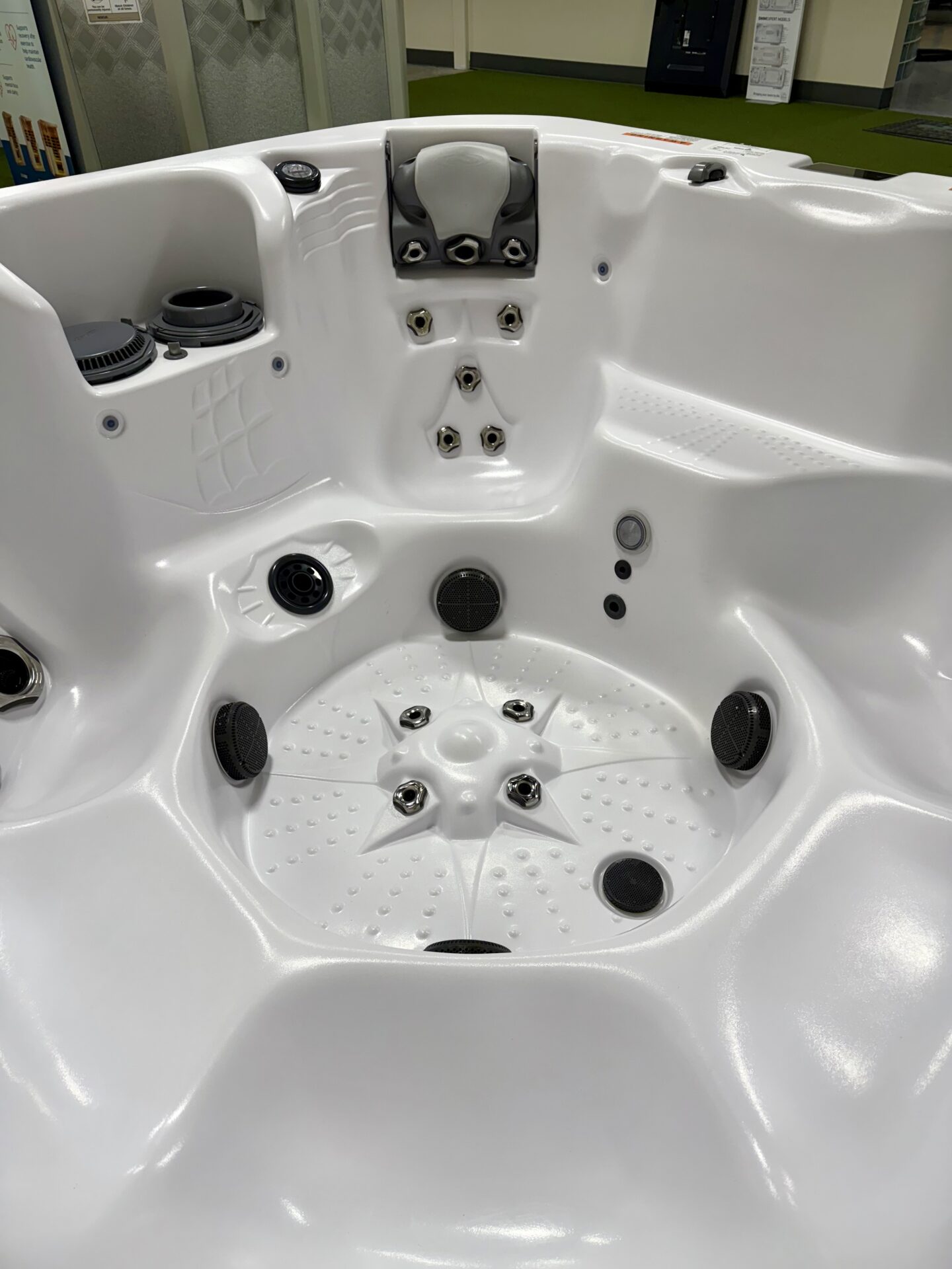 2022 Dimension One Nautique