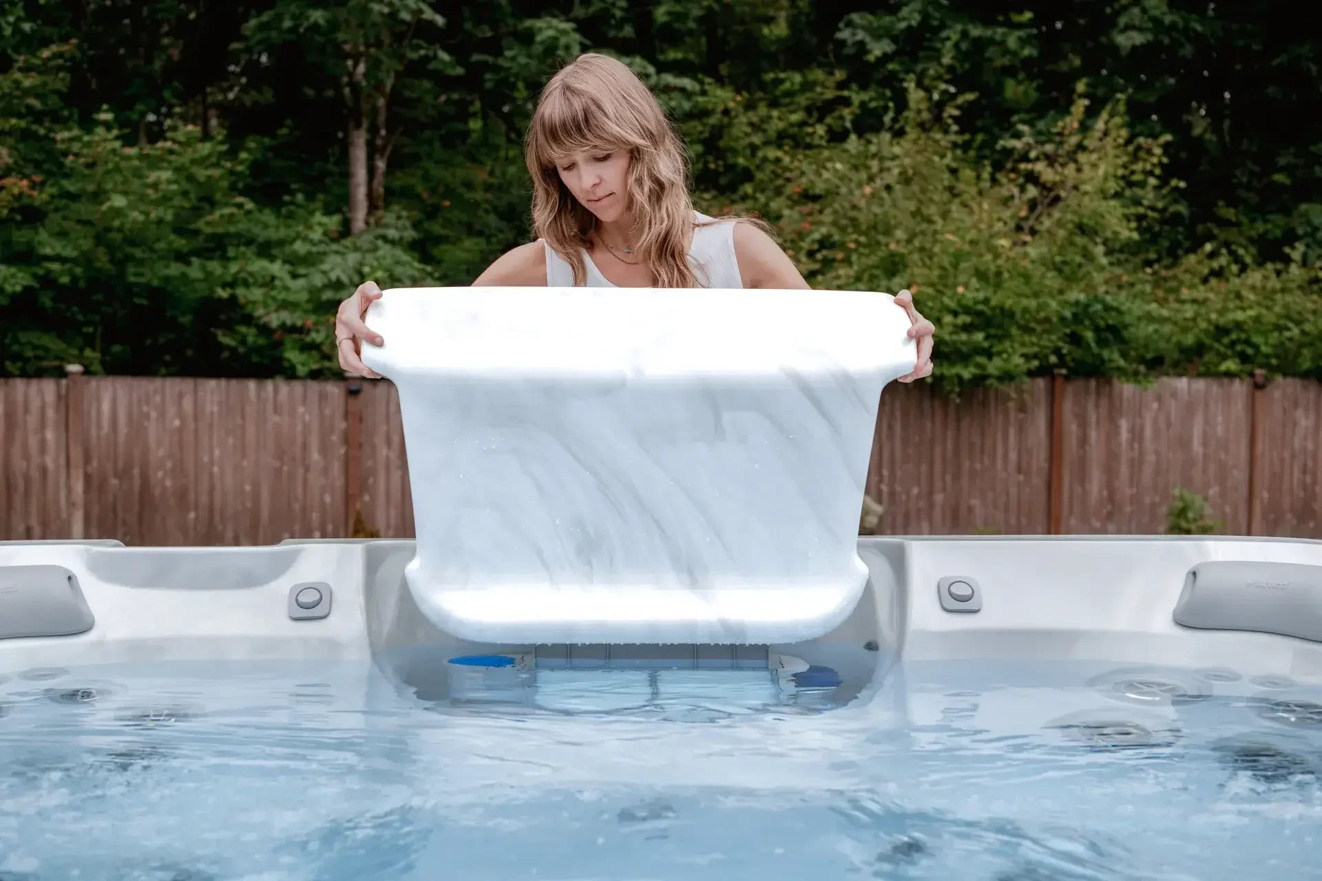 Filtration and Active Oxygen® System - Jacuzzi® Hot Tub